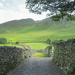 The Wayside And Whisky Barn Whitbeck