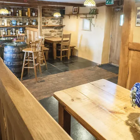 The Wayside And Whisky Barn Whitbeck