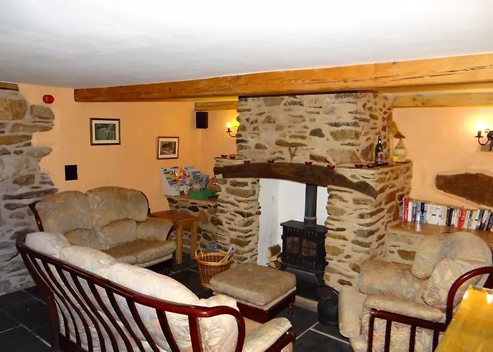 The Wayside And Whisky Barn Whitbeck