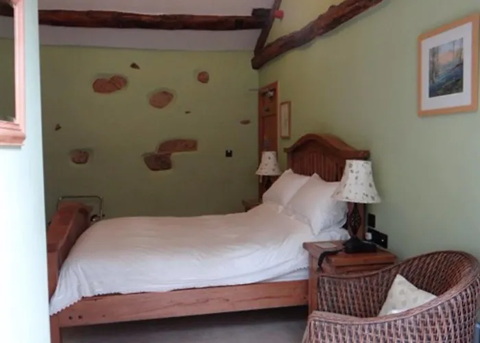 The Wayside And Whisky Barn Gæstehus Whitbeck