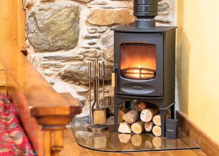 The Wayside And Whisky Barn 4* Whitbeck