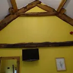 The Wayside And Whisky Barn 4* Whitbeck