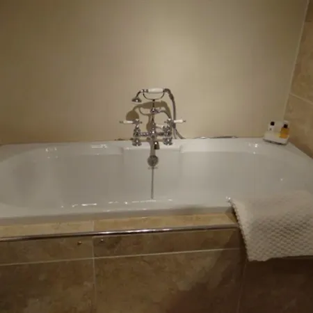 The Wayside And Whisky Barn Gasthuis 4*